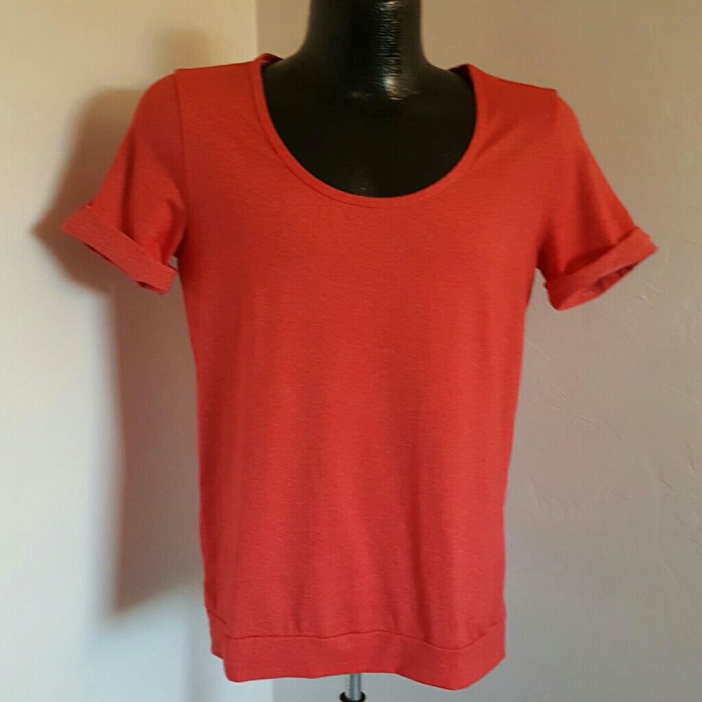 Lole born in Montreal  top short sleeve t-shirt women size M
